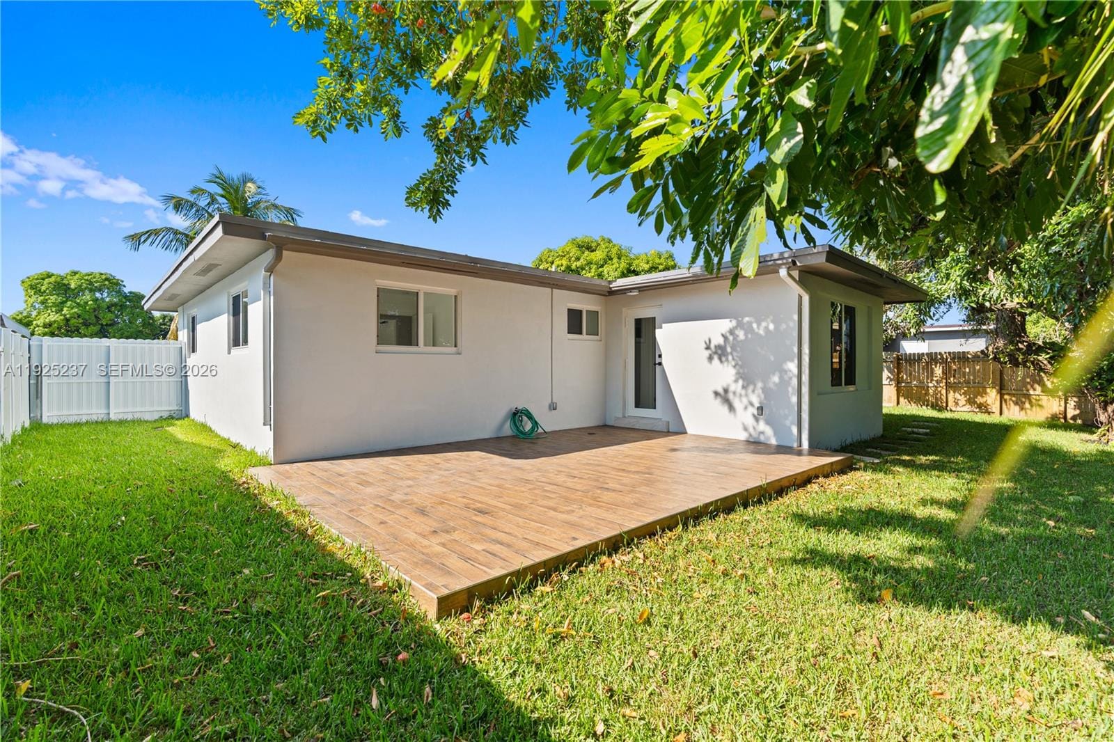 230 SW 29th Avenue — photo 3