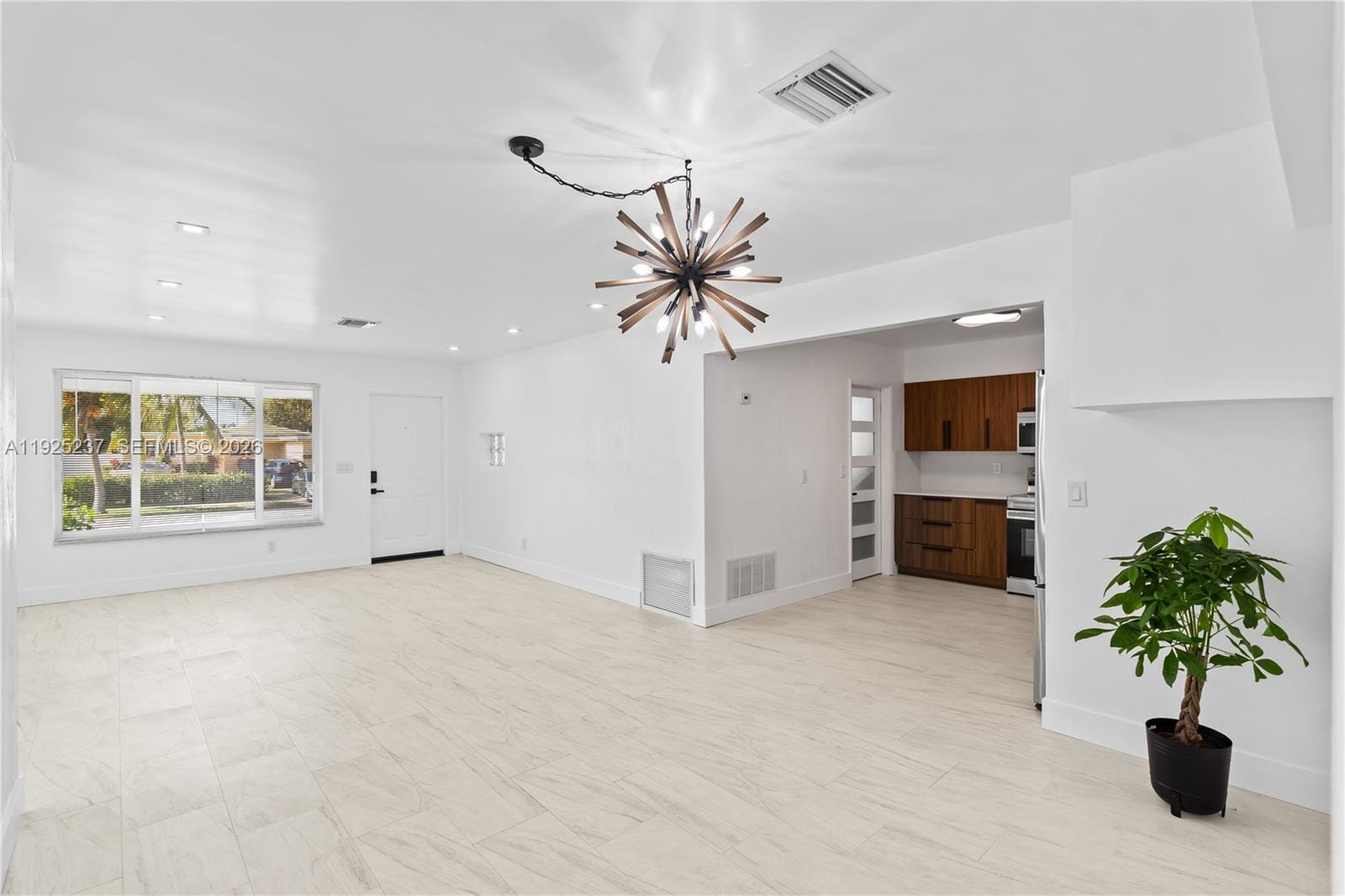 230 SW 29th Avenue — photo 9