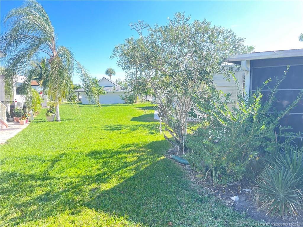 685 Nettles Boulevard — photo 9