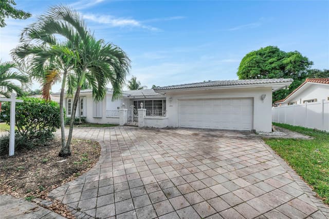 3440 N 46th Avenue, Hollywood, FL 33021