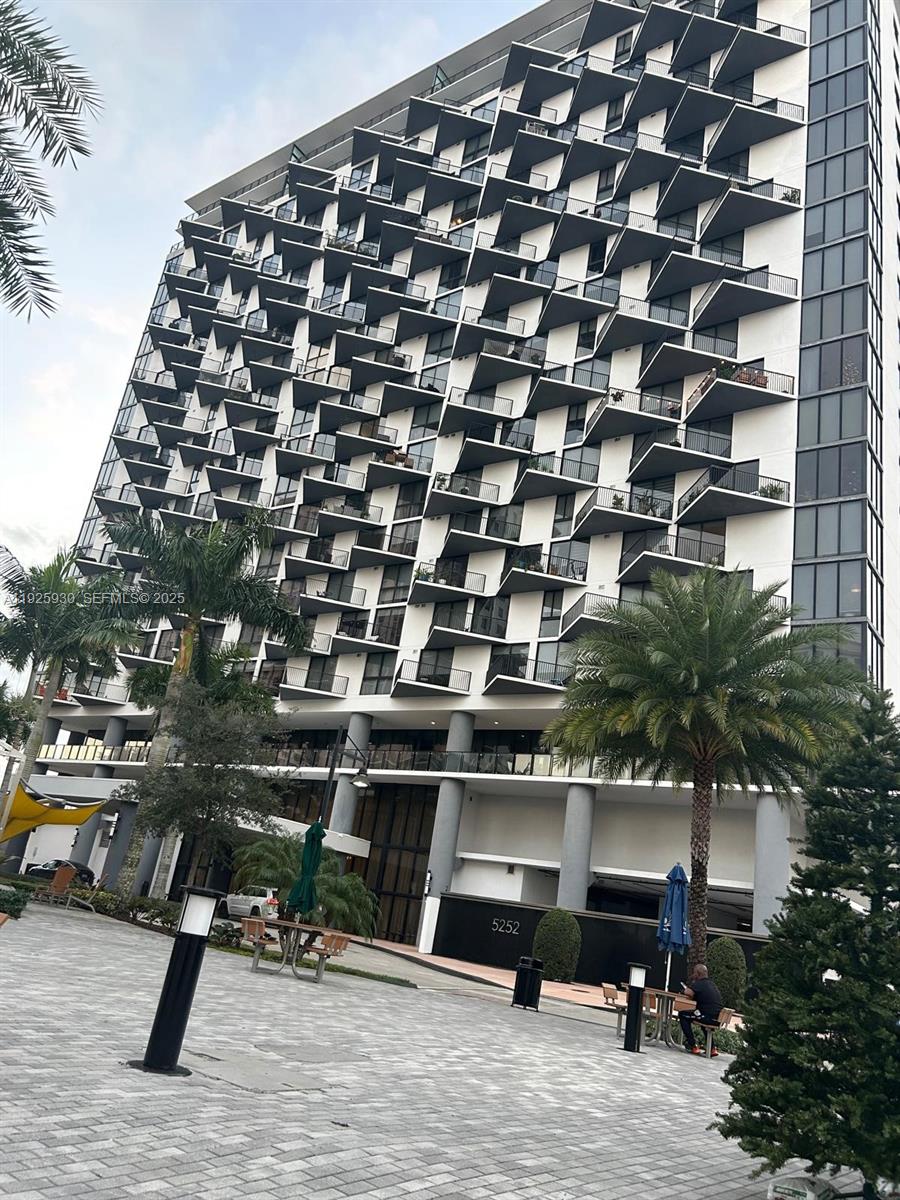 5252 NW 85th Avenue 706, Doral, FL 33166, Doral