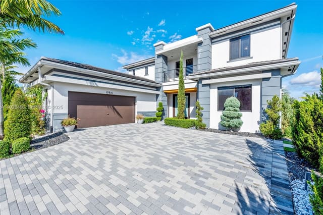 10915 Moore Drive, Parkland, FL 33076