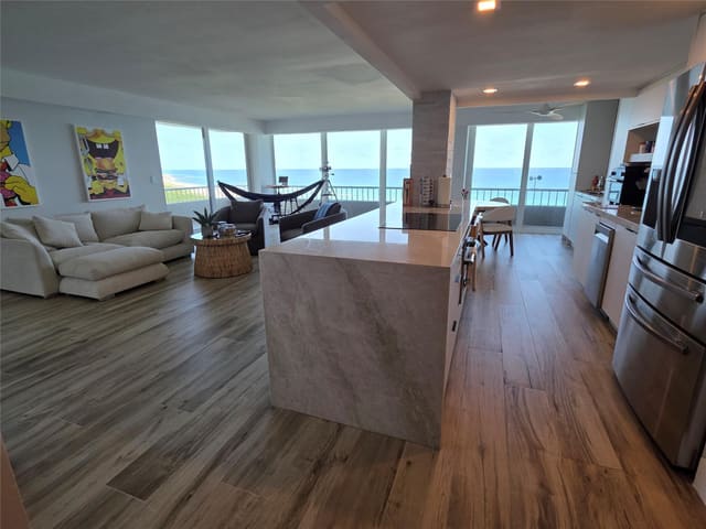 5550 N Ocean Drive 11C, Singer Island, FL 33404