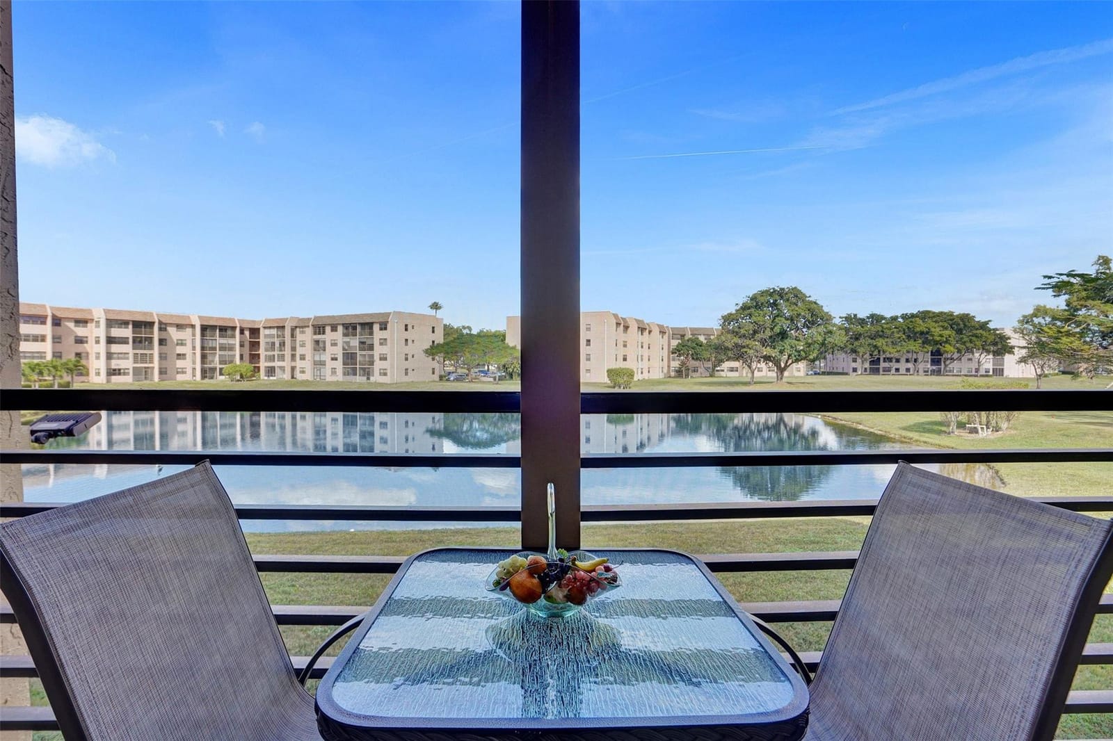 10467 Sunrise Lakes Boulevard 210, Sunrise, FL 33322
