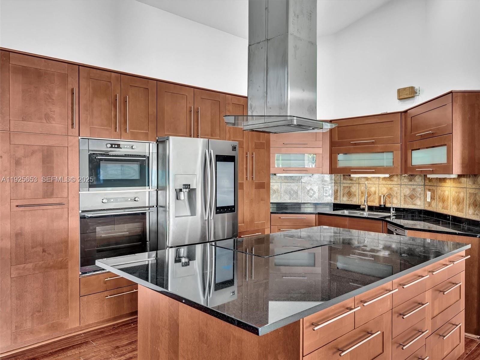255 Somerset Way — photo 11