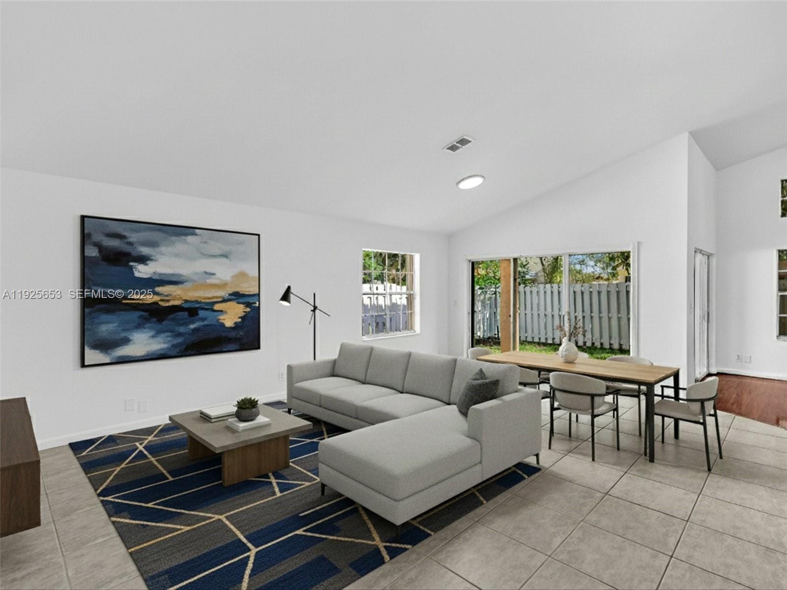 255 Somerset Way — photo 4