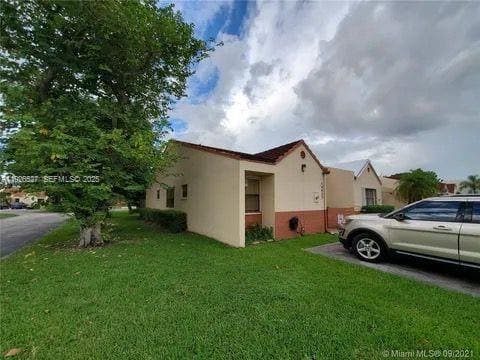 14927 SW 89th Street 14927, sold in Kendall Walk, Miami, FL