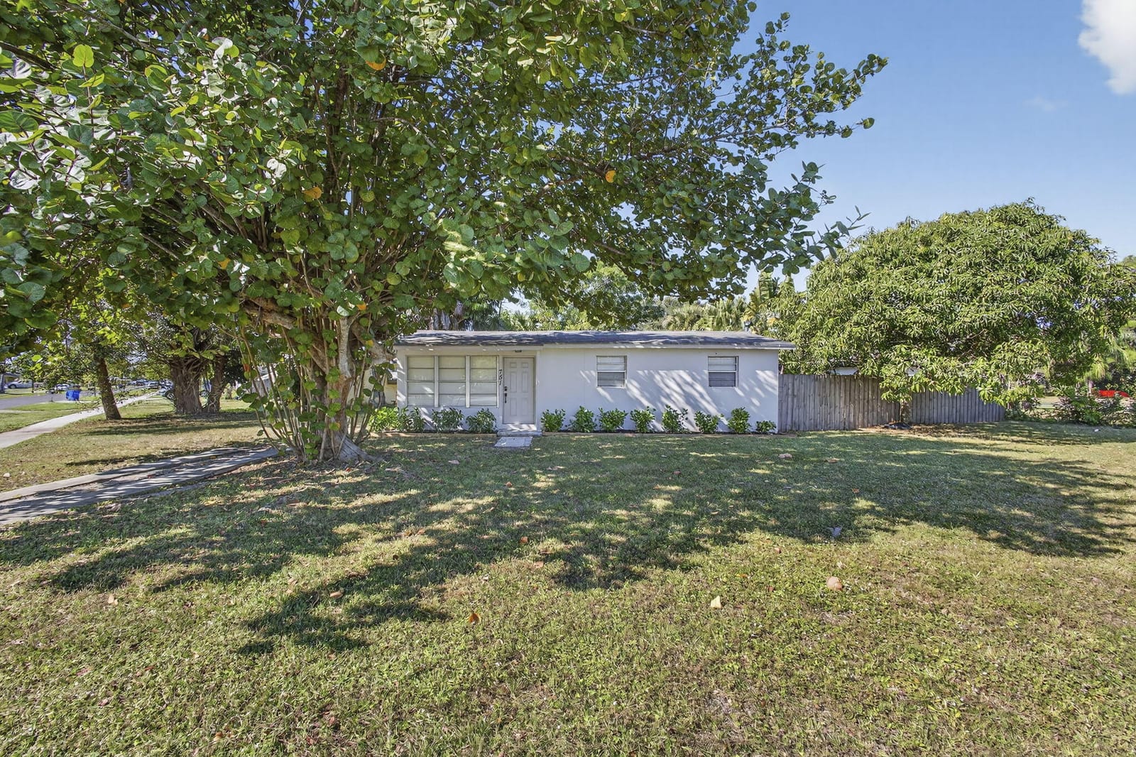 751 Royal Palm Beach Boulevard, Royal Palm Beach, FL 33411