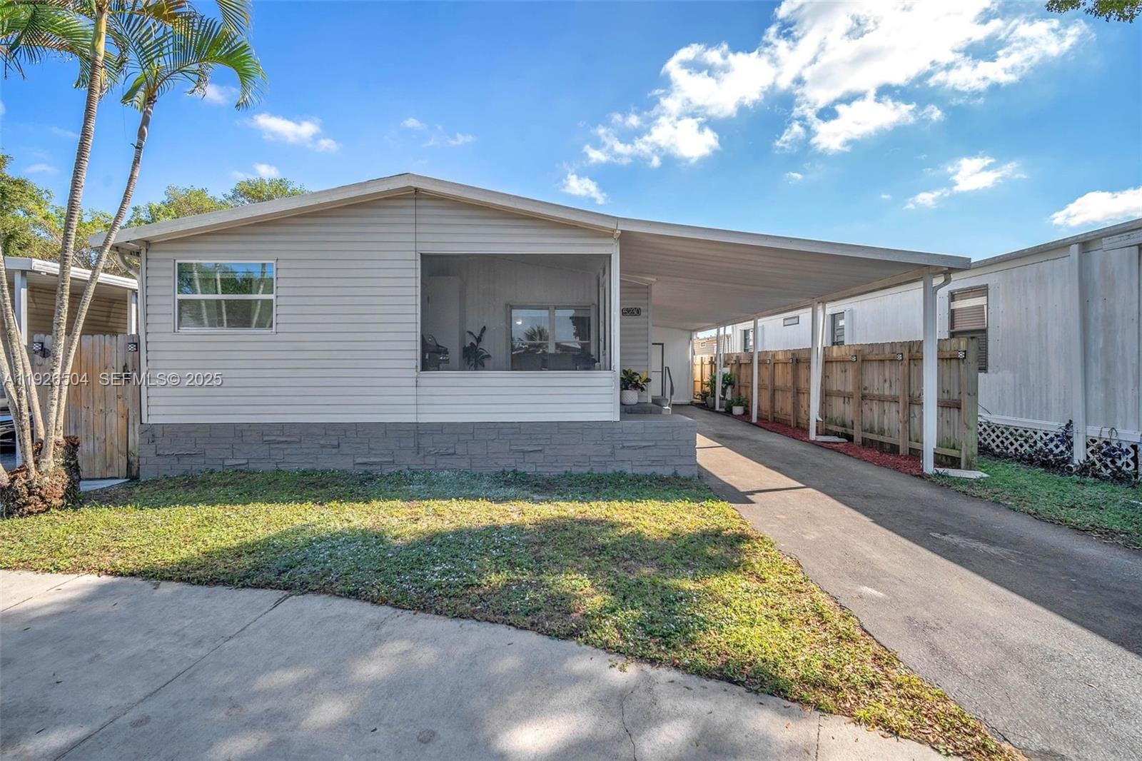 5230 SW 26th Avenue, Dania Beach, FL 33312