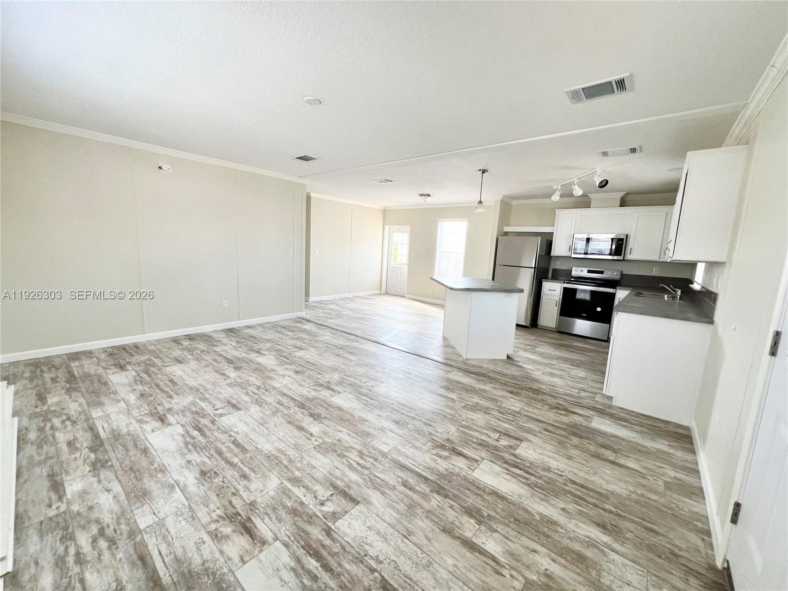 3210 Royal Palm Court, Dania Beach, FL 33312 photo 2