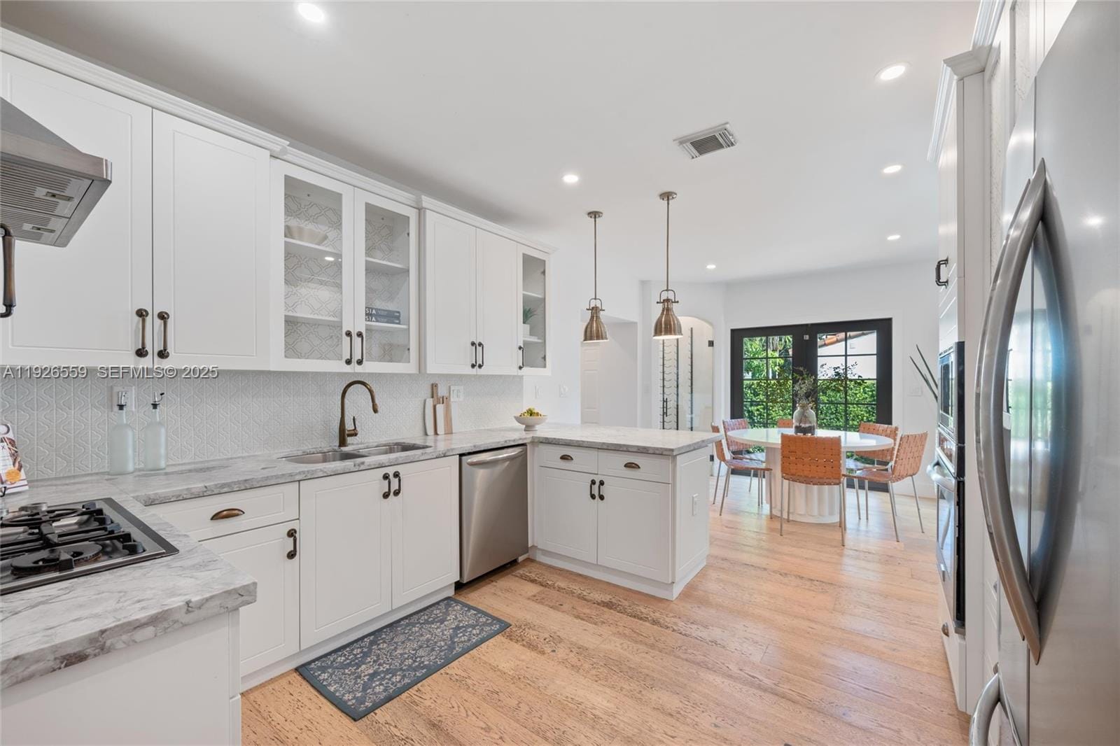 917 Granada Groves Court — photo 5