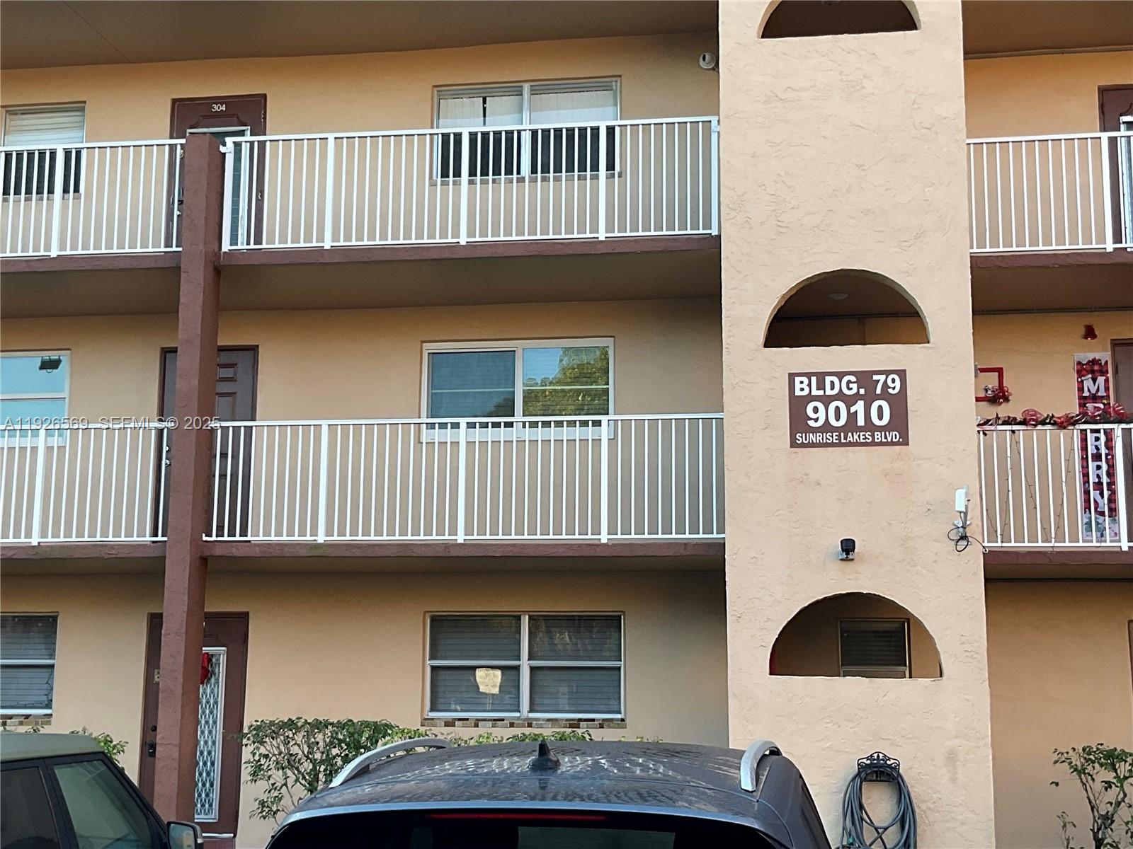 9010 Sunrise Lakes Boulevard 304, Sunrise, FL 33322, Sunrise
