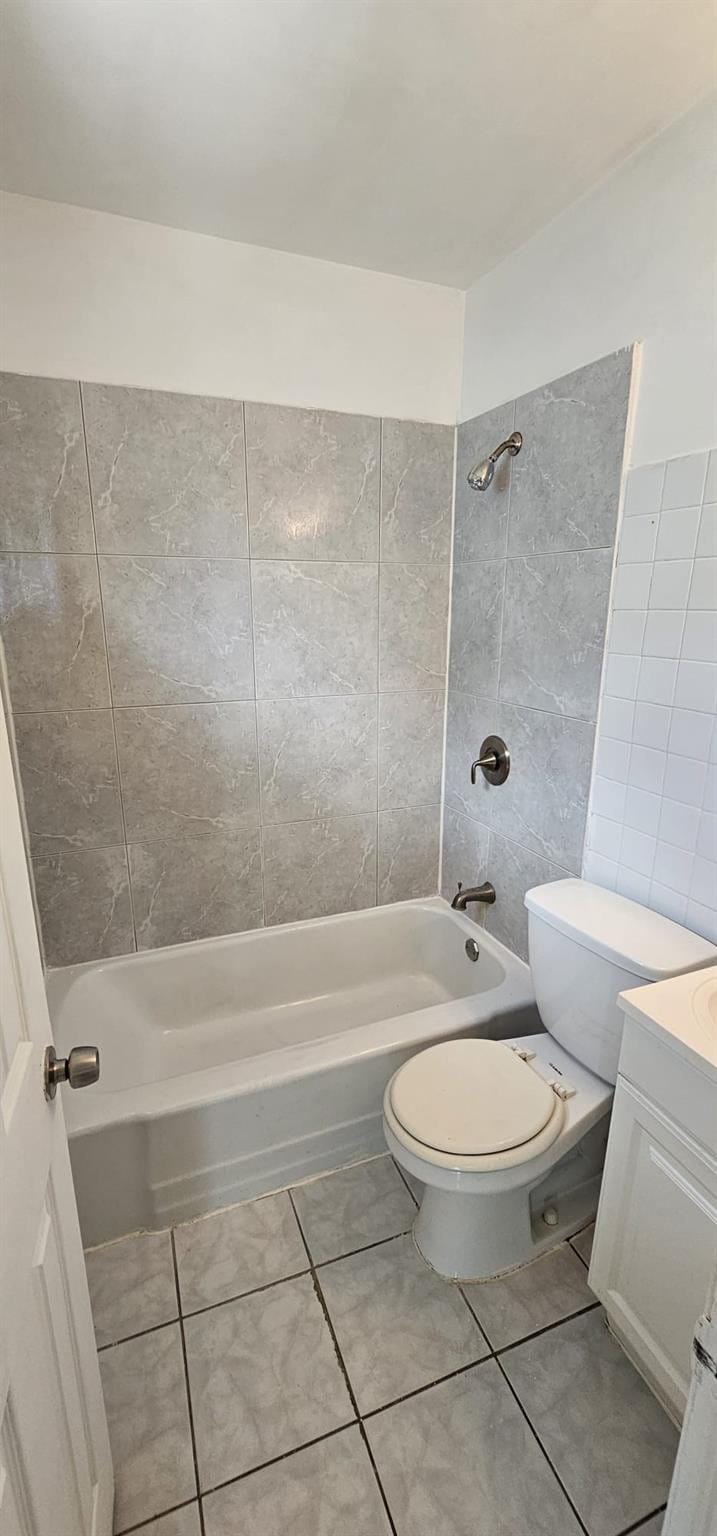 2211 Lincoln Street 11 — photo 4
