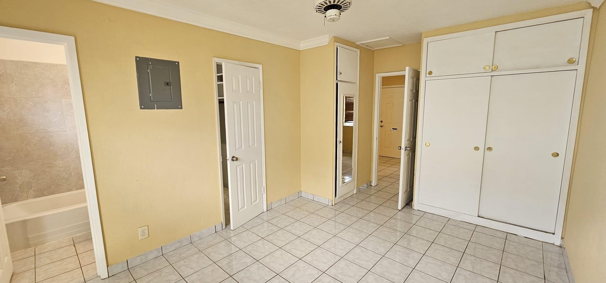 2211 Lincoln Street 11, Hollywood, FL 33020, Hollywood