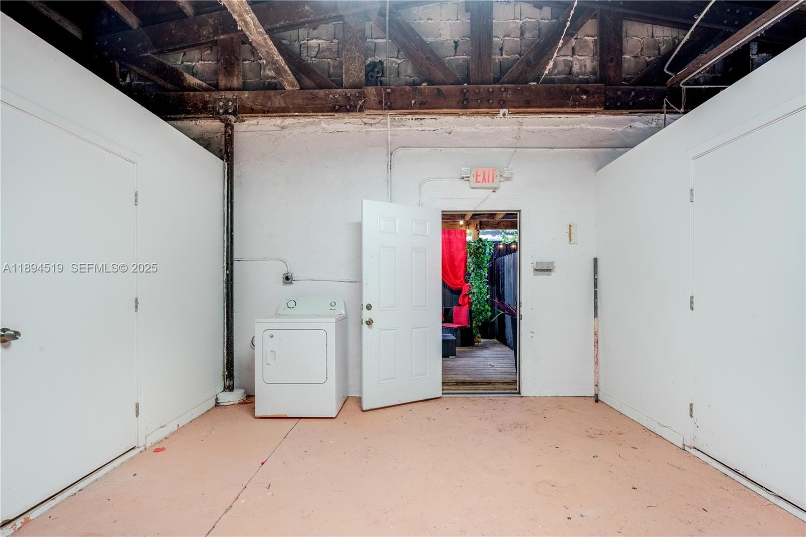 1121 NW 29th Street, Miami, FL 33127 photo 29
