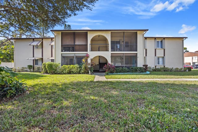 3622 La Playas Court B-2, sold in La Pinata Condo, Greenacres, FL