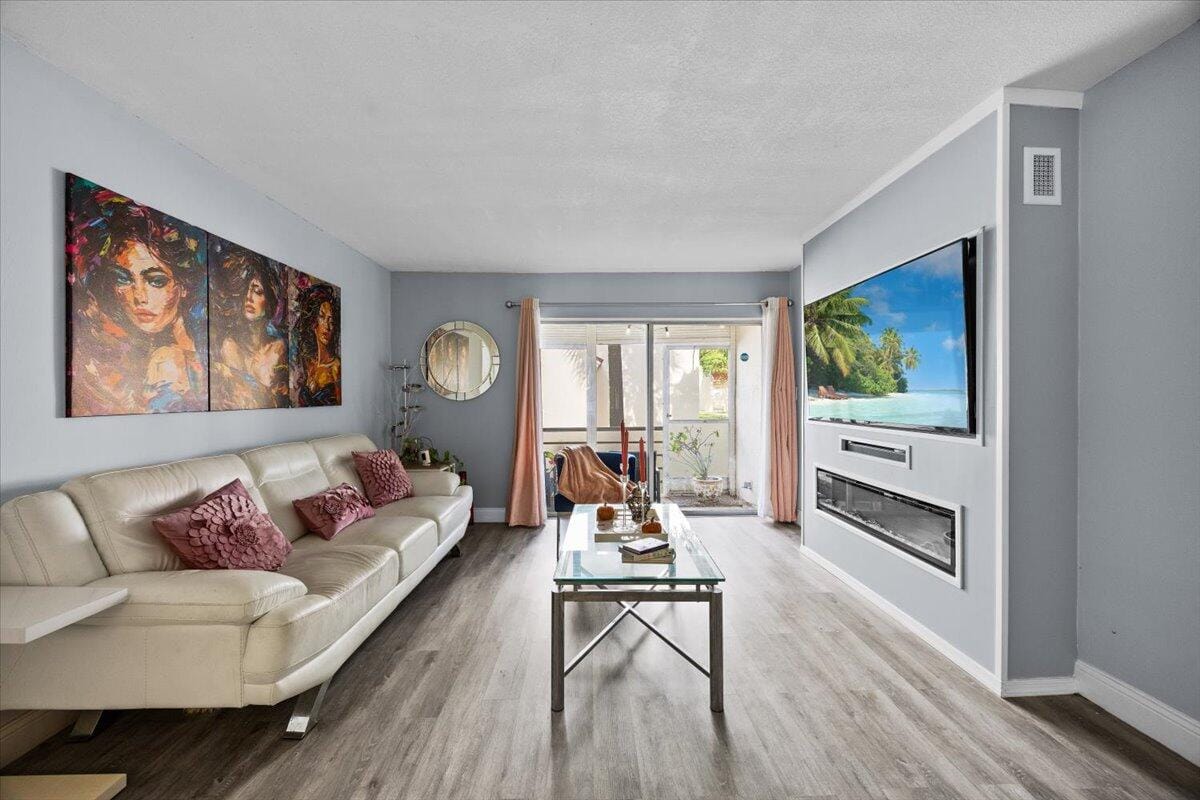 1428 SE 4th Avenue 140 — photo 7