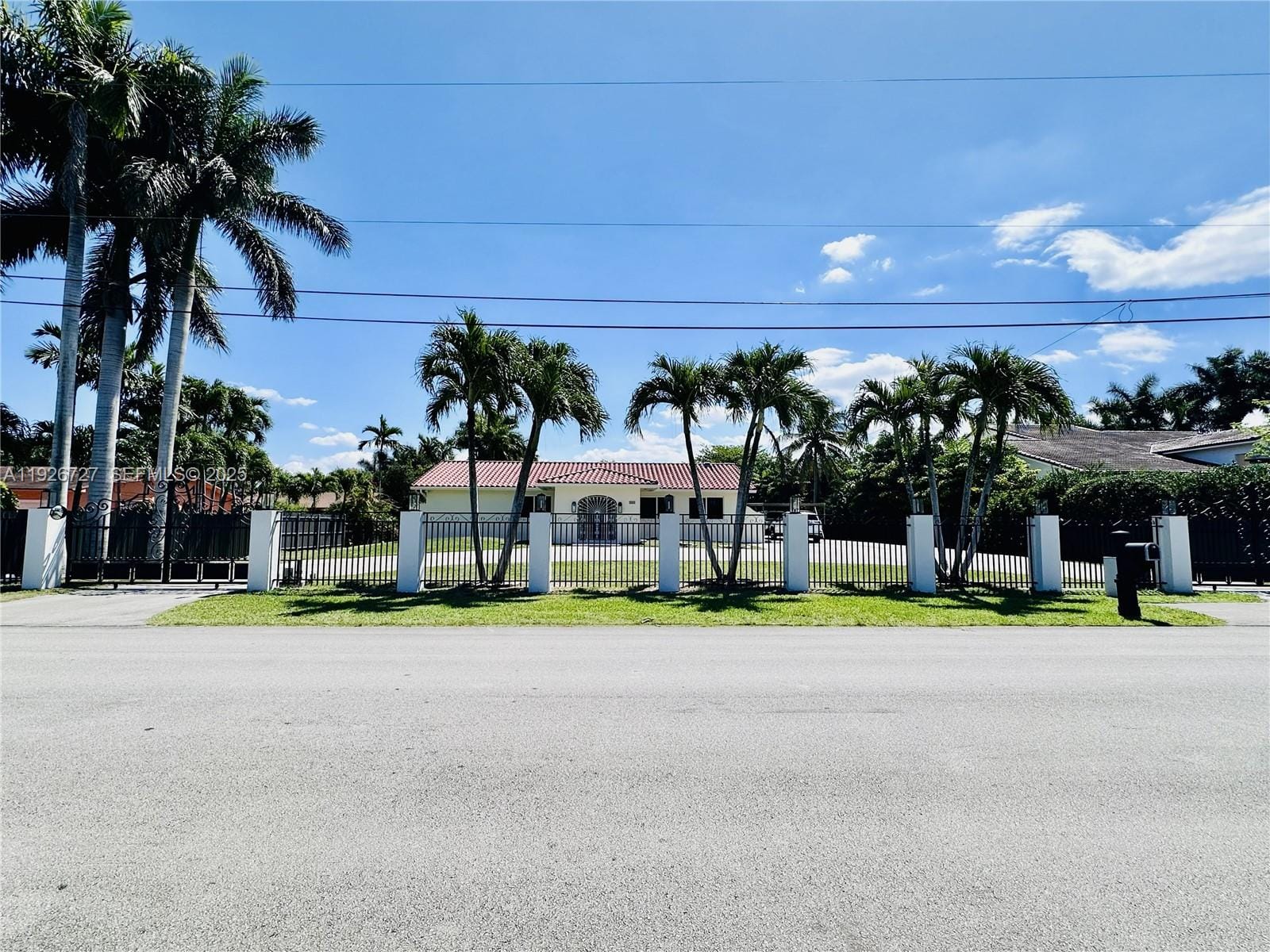 165 SW 130th Avenue, Miami, FL 33184 photo 3