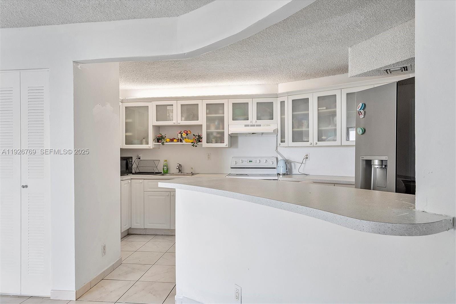 600 Parkview Drive 611, Hallandale Beach, FL 33009