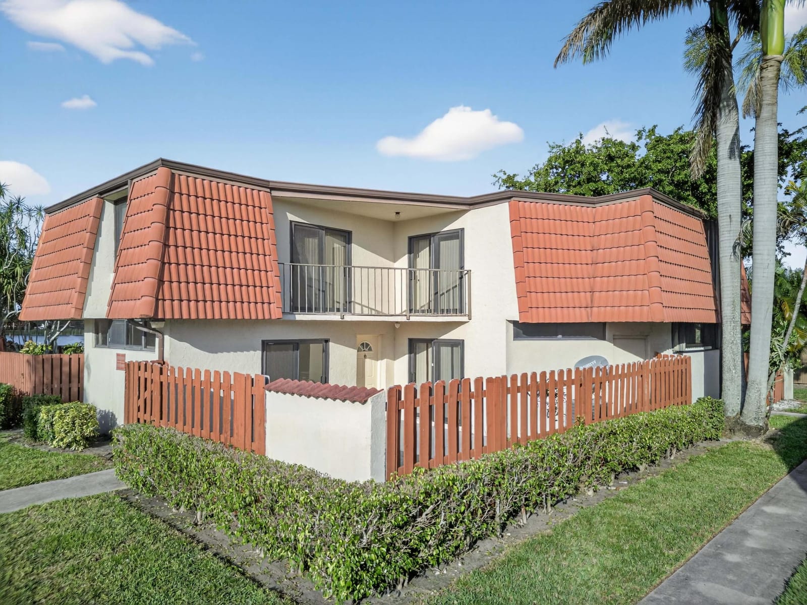 3667 Victoria Drive, West Palm Beach, FL 33406 photo 2