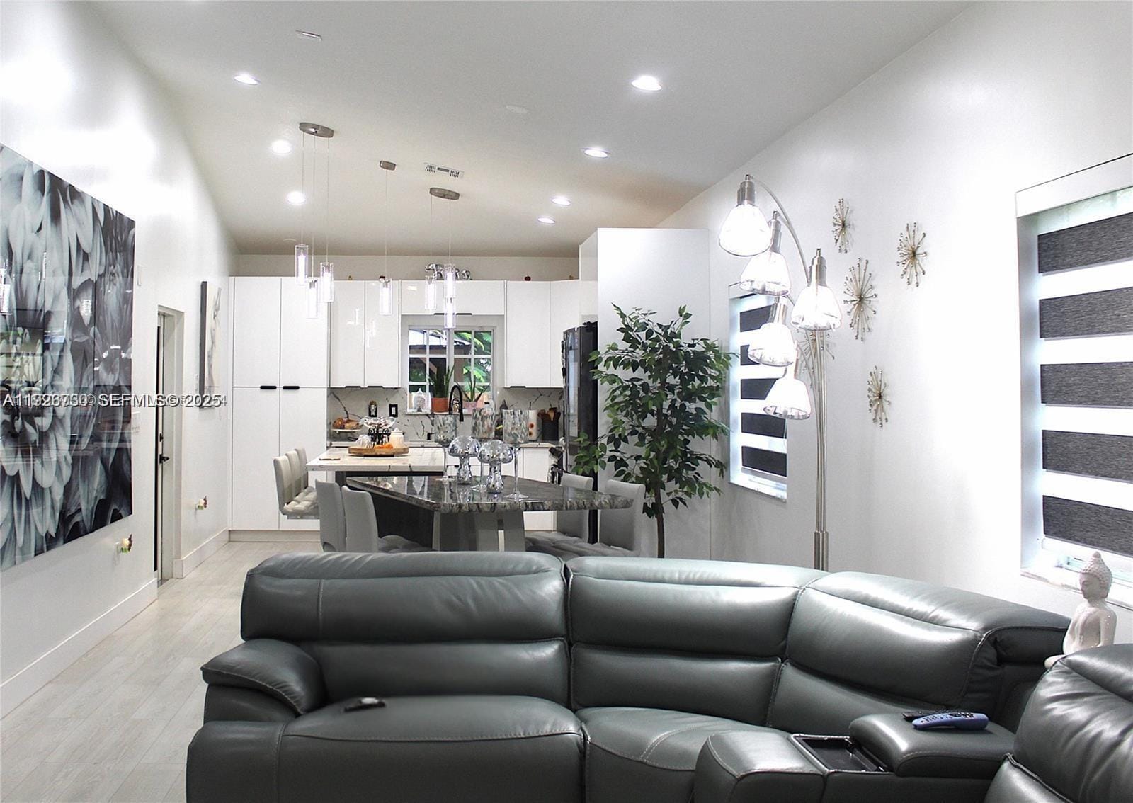 1209 NE 32nd Avenue — photo 4