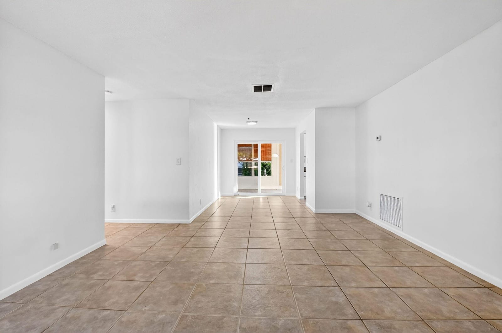 814 SW 6th Avenue — photo 6