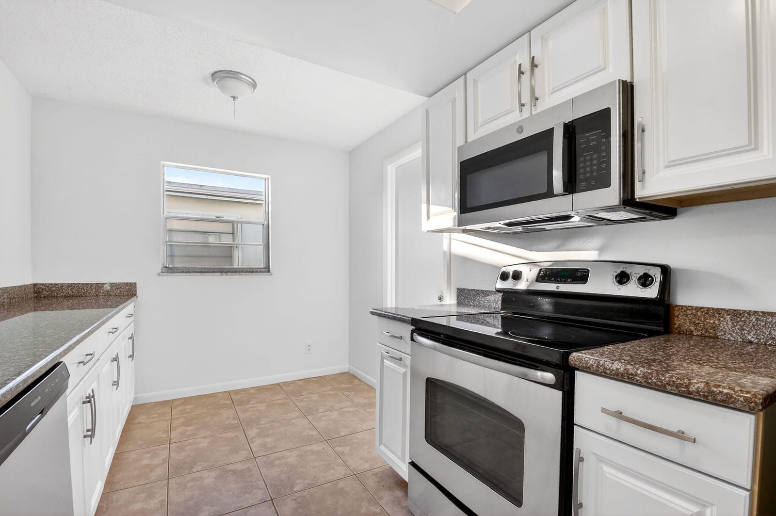 814 SW 6th Avenue — photo 9