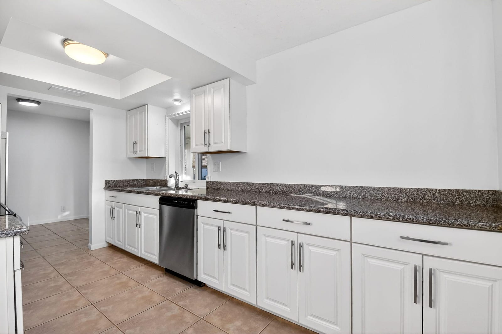 814 SW 6th Avenue — photo 10