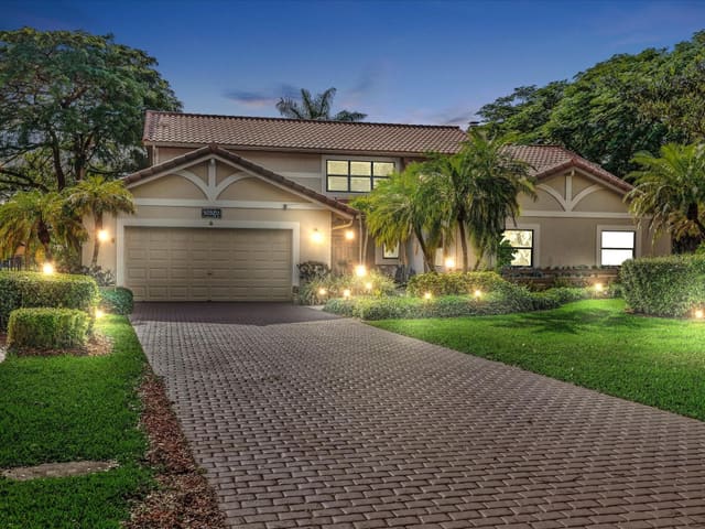 10320 NW 6th Street, sold in Glenoaks, Coral Springs, FL