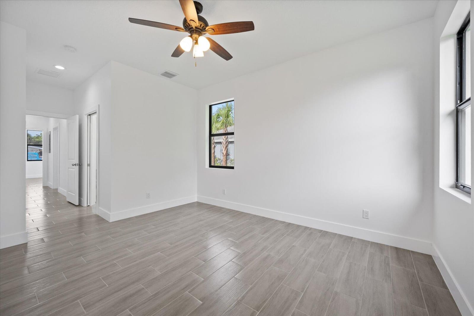 1580 W 32nd Street — photo 11