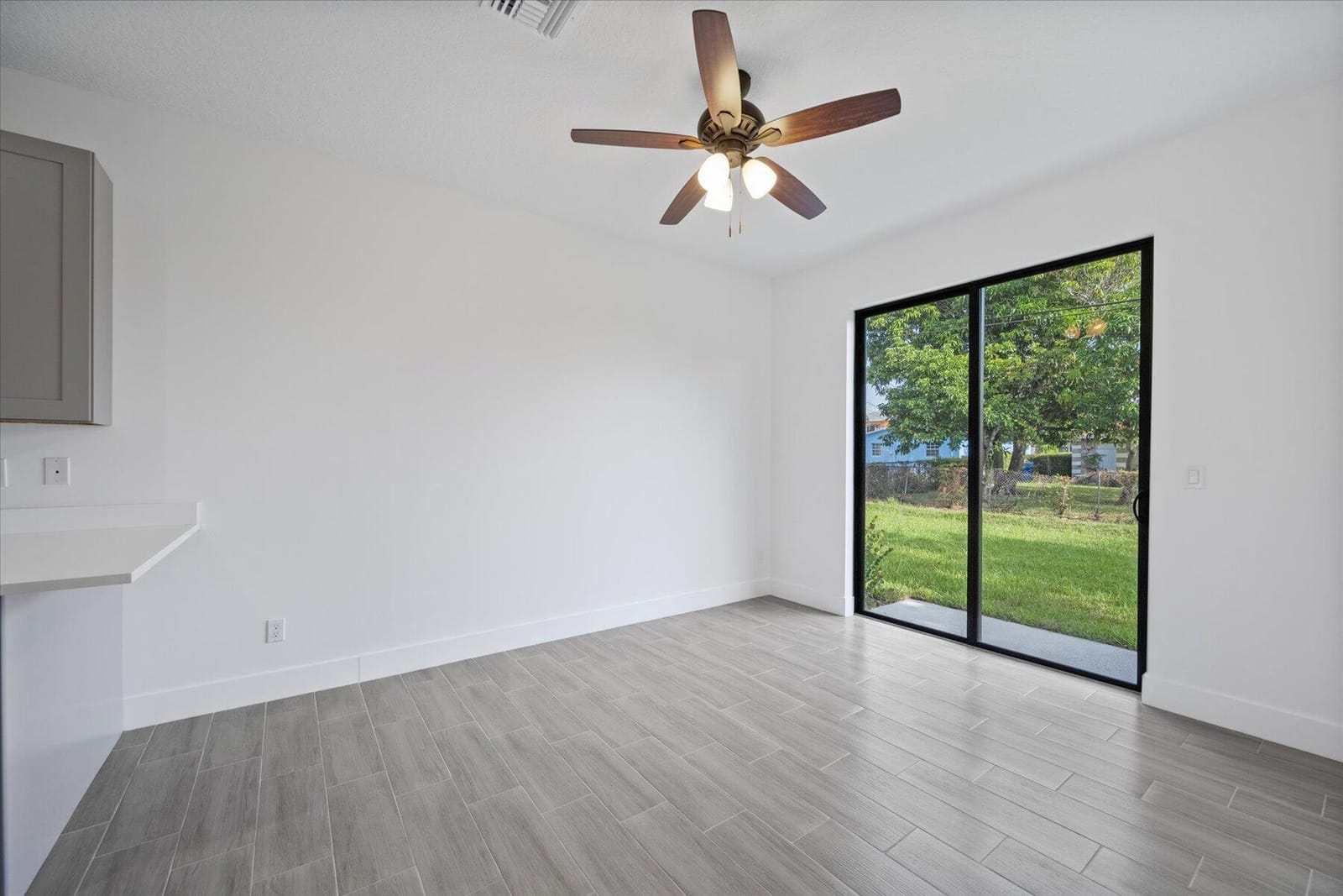 1580 W 32nd Street — photo 8