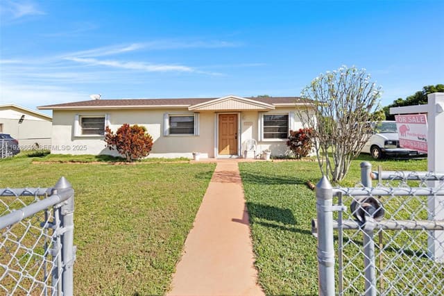 30613 SW 152nd Place, sold in 21st Century Homes 3rd Se, Homestead, FL
