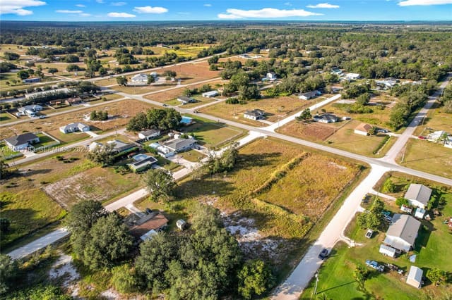 2645 W Perry Road, Avon Park, FL 33825