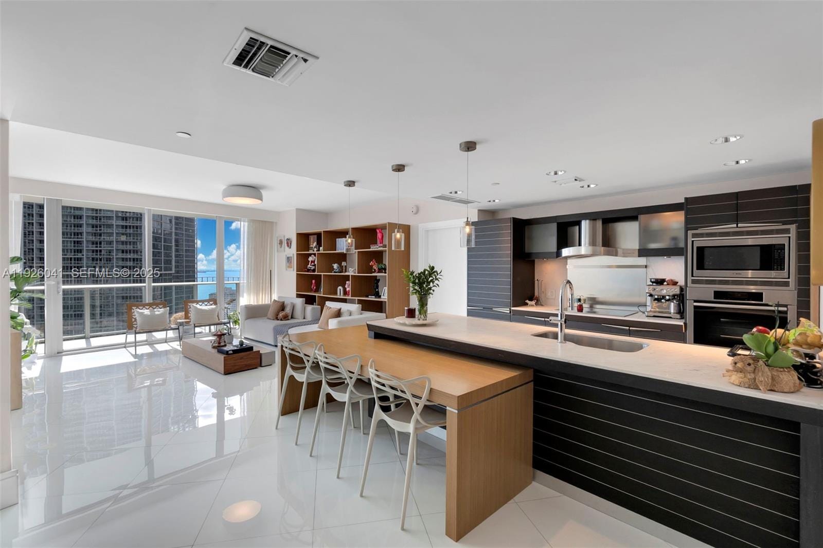 200 Biscayne Boulevard Way 3108, Miami, FL 33131 photo 13