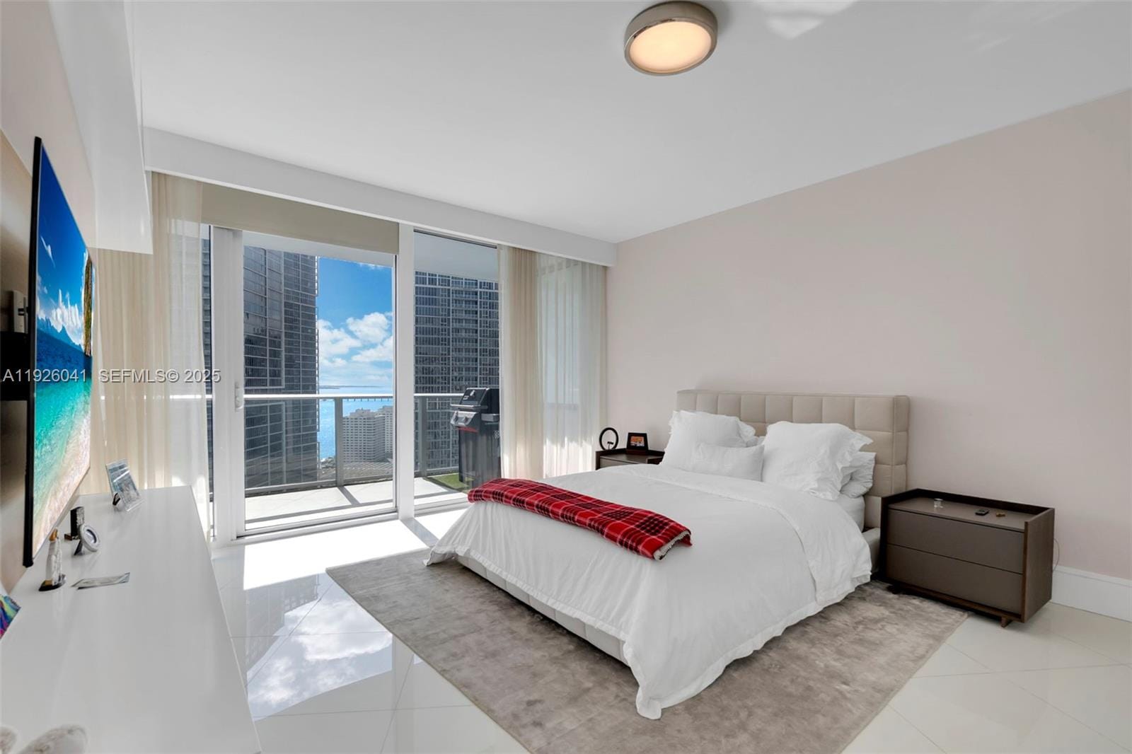 200 Biscayne Boulevard Way 3108, Miami, FL 33131 photo 27