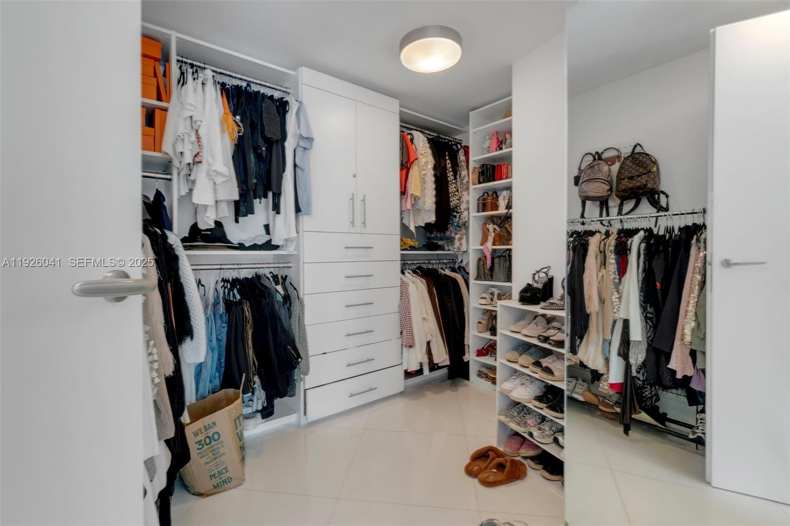 200 Biscayne Boulevard Way 3108, Miami, FL 33131 photo 28