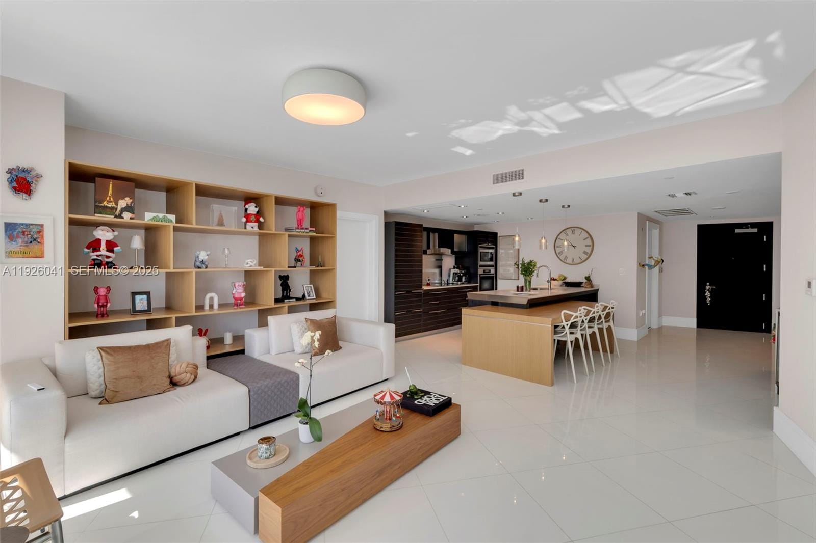 200 Biscayne Boulevard Way 3108, Miami, FL 33131 photo 5