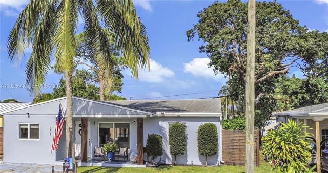 201 NW 51st Court, Oakland Park, FL 33309