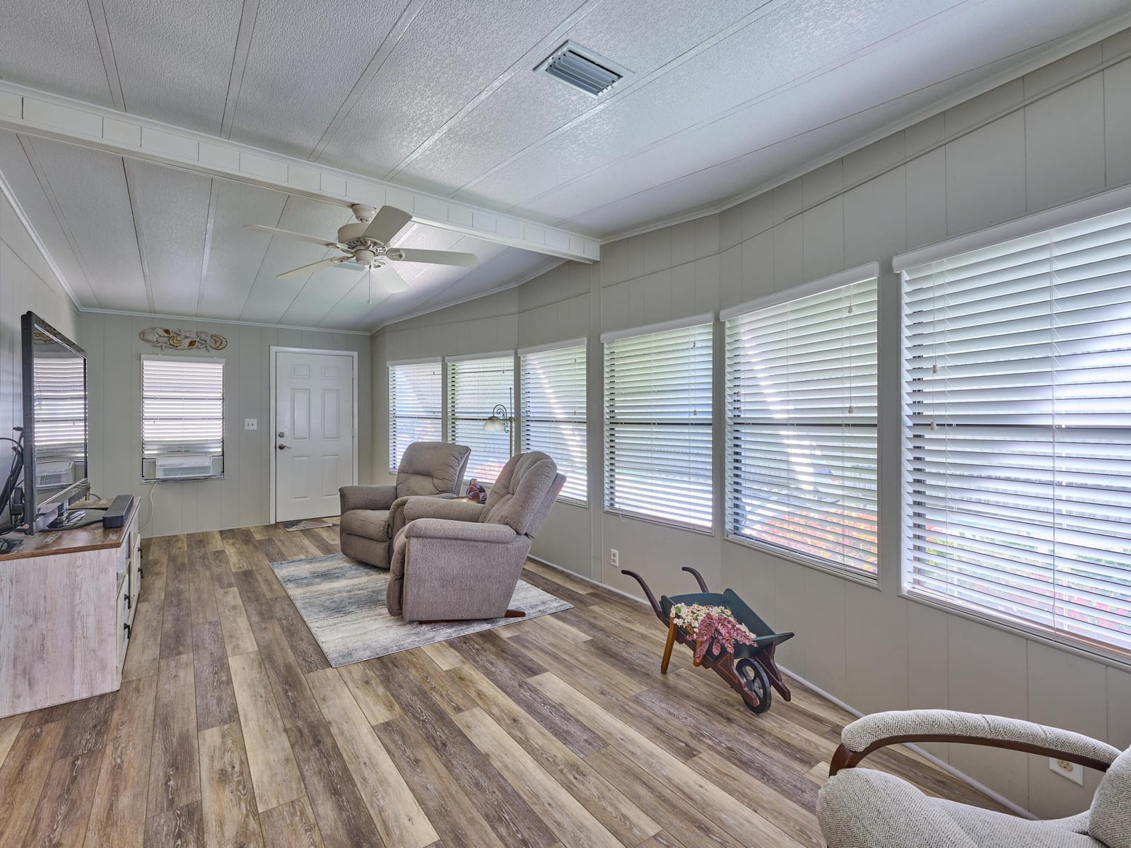 7526 SE Independence Avenue, Hobe Sound, FL 33455 photo 13