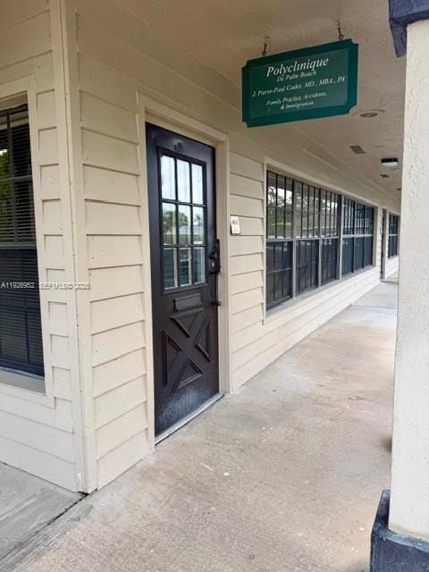 5353 Atlantic Avenue 405 — photo 2