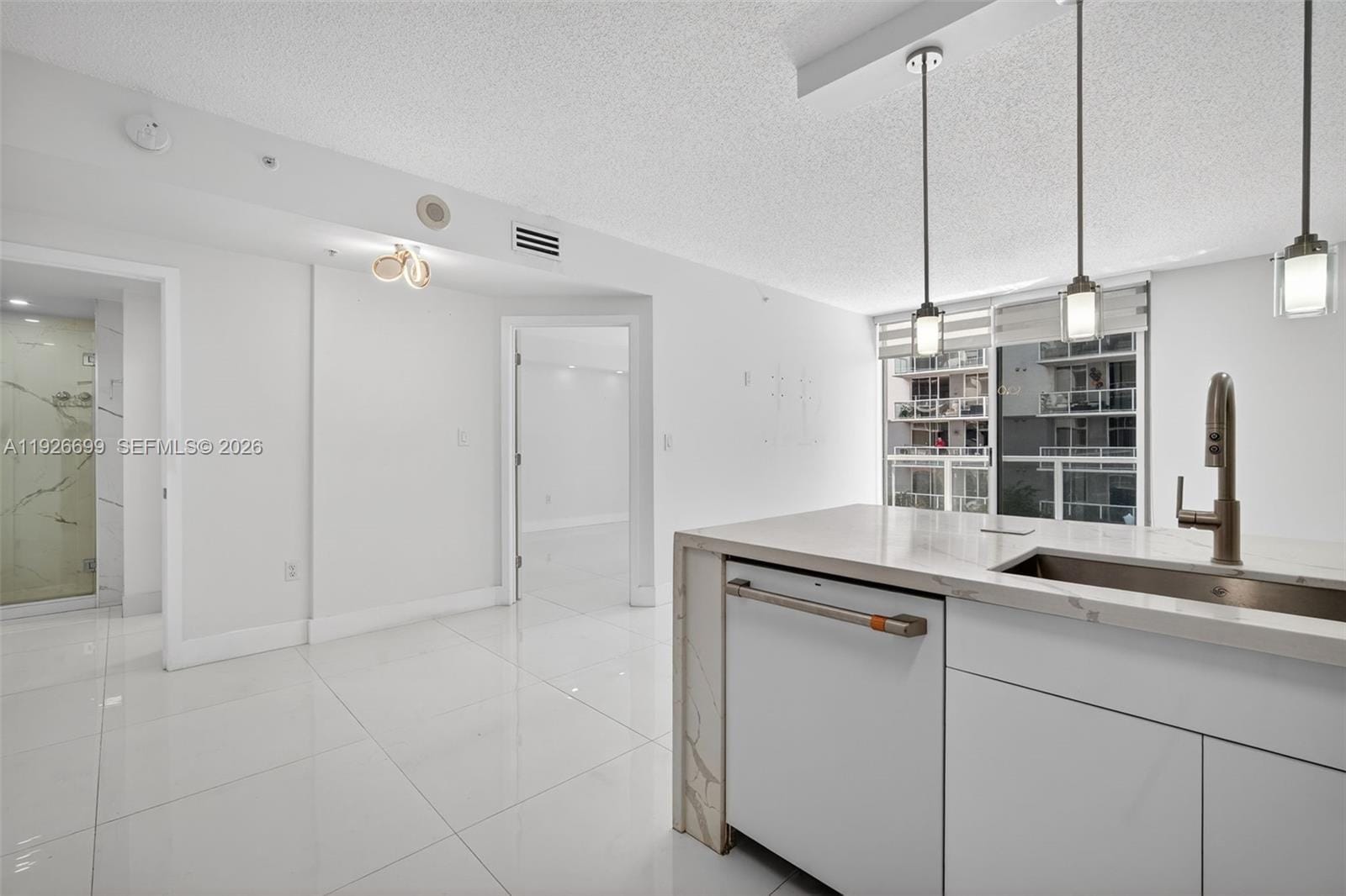 5077 NW 7th Street 610, Miami, FL 33126 photo 6