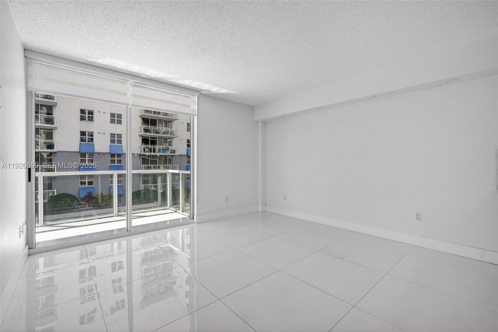 5077 NW 7th Street 610, Miami, FL 33126 photo 8