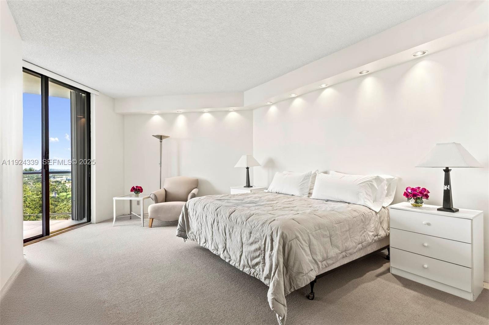 19500 Turnberry Way 26-C — photo 12