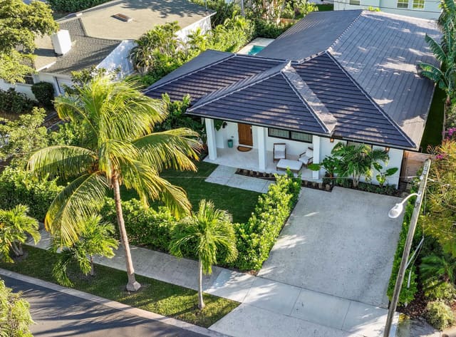 330 Laurie Road, sold in Homewood 4th Add, West Palm Beach, FL