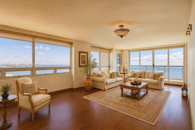 1541 Brickell Avenue C2705, sold in The Palace Condo, Miami, FL
