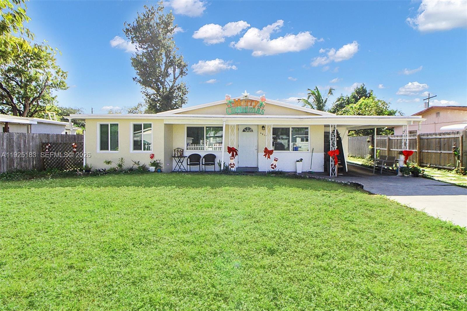 6810 Farragut Street, Hollywood, FL 33024