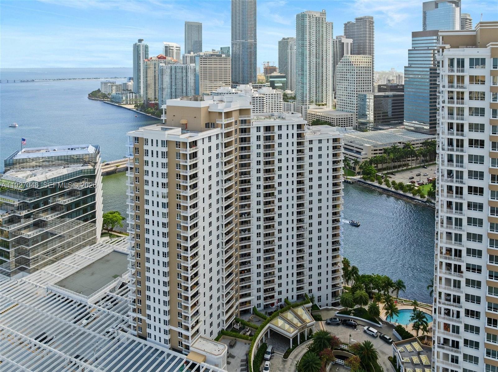 701 Brickell Key Boulevard 1605, Miami, FL 33131 photo 2
