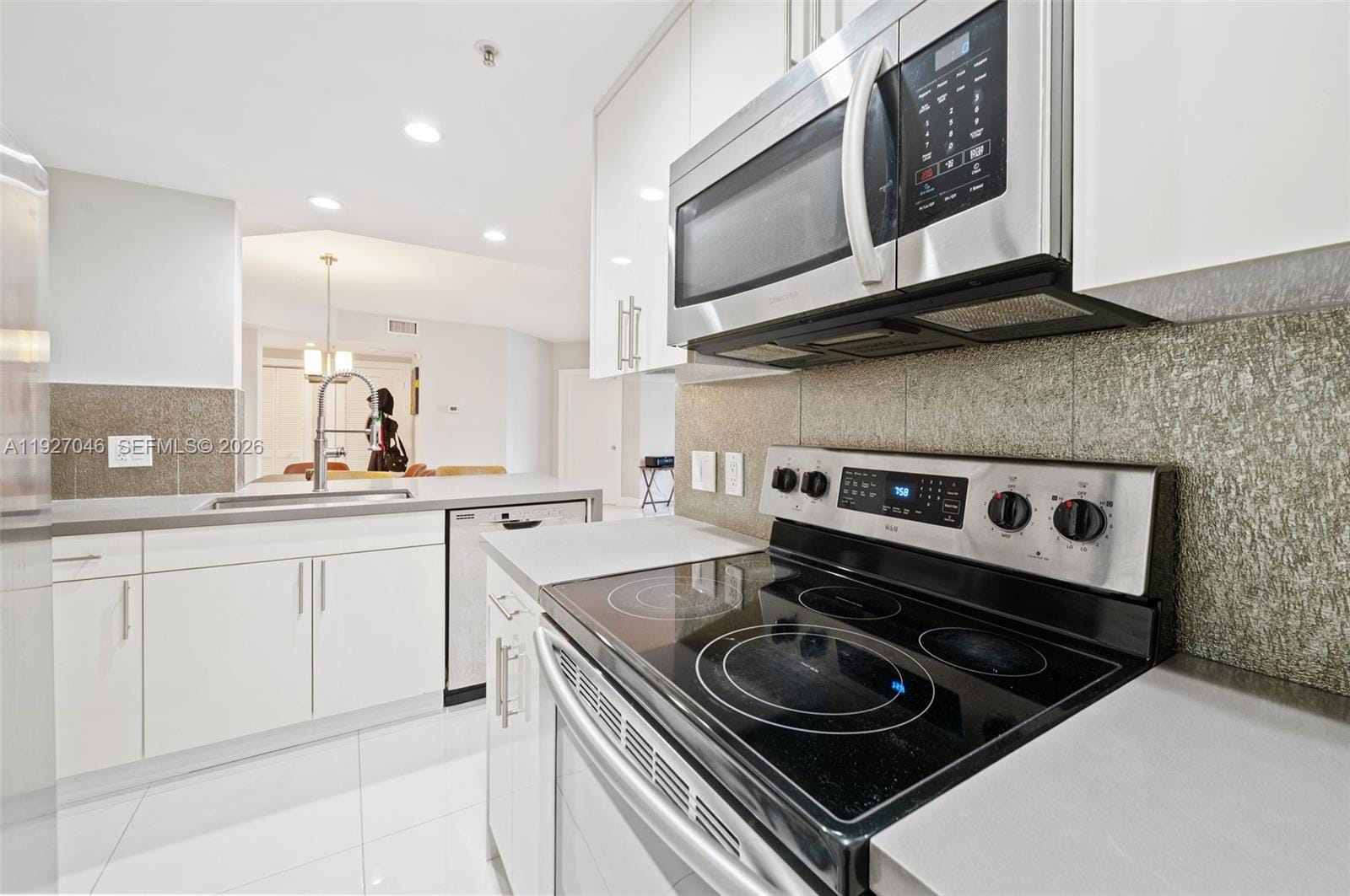 701 Brickell Key Boulevard 1605, Miami, FL 33131 photo 16