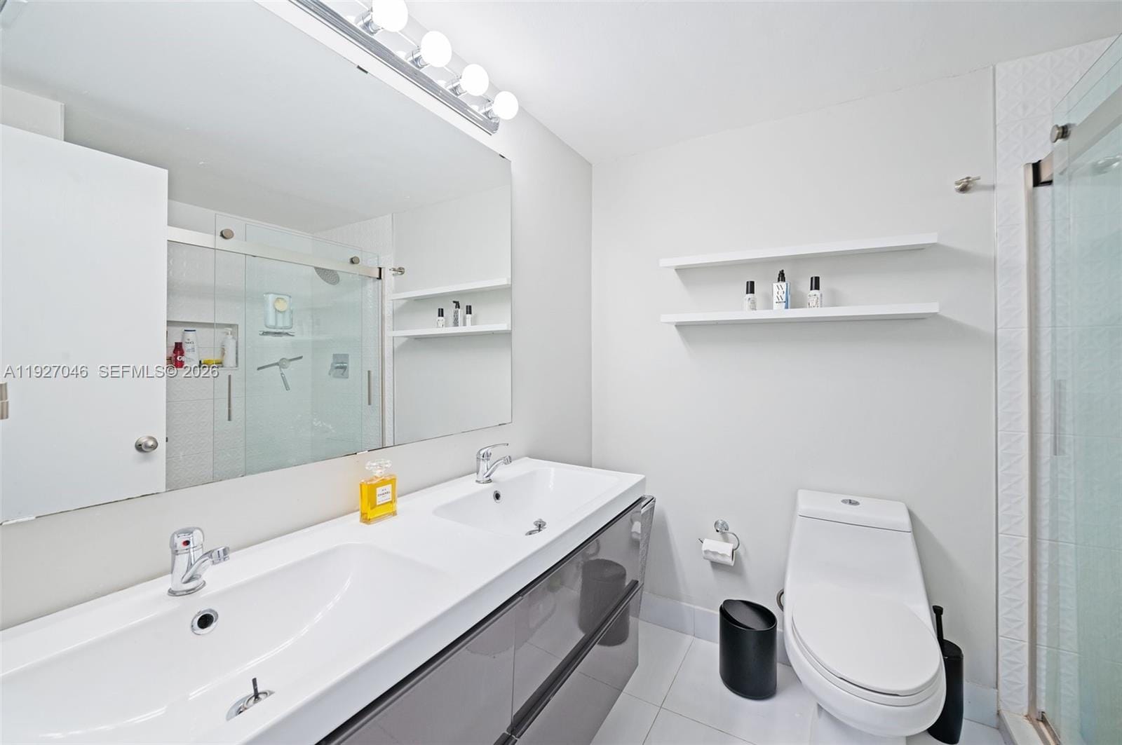 701 Brickell Key Boulevard 1605, Miami, FL 33131 photo 18