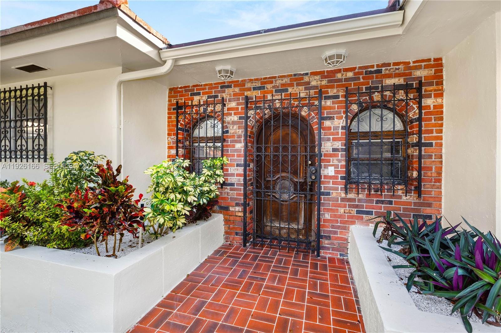 612 Minorca Avenue, Coral Gables, FL 33134 photo 3